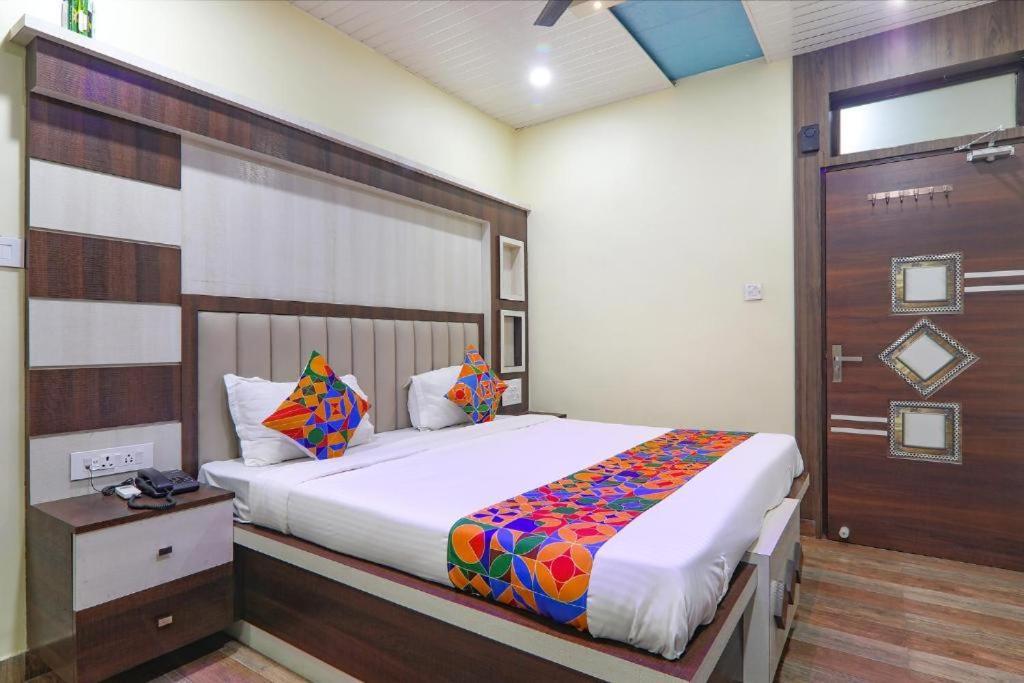Tourist Hotel New Delhi