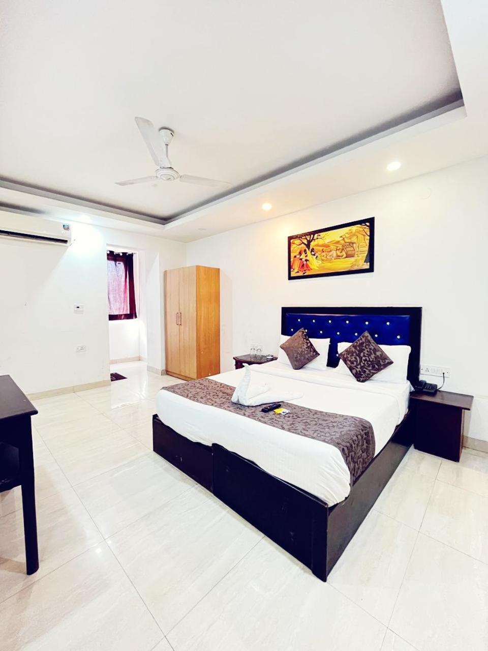 Hotel Tourist New Delhi